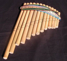 Load image into Gallery viewer, Beautiful Deluxe Peruvian panpipes